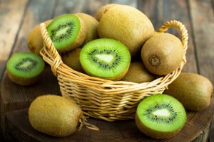 Ăn gì chữa mất ngủ - kiwi